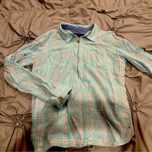 Tommy Hilfiger women’s shirt. Like new